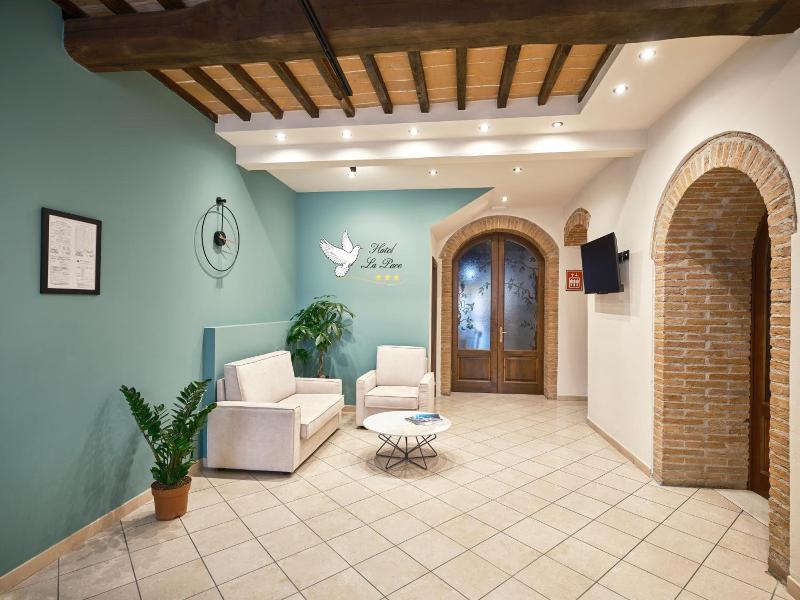 Hotel La Pace image