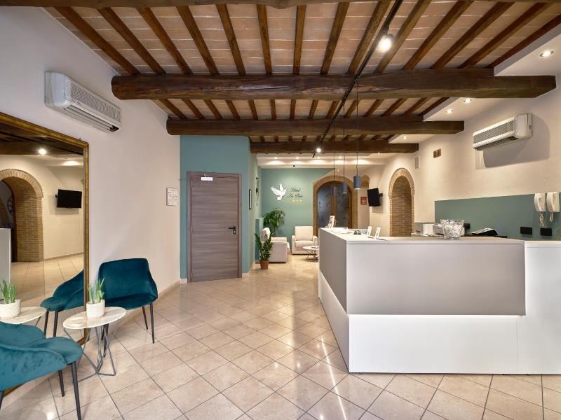 Hotel La Pace image