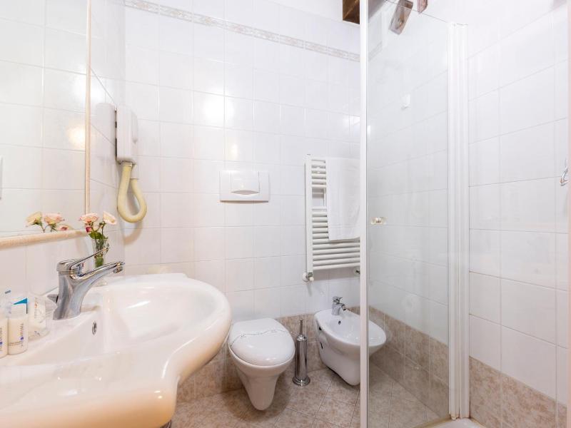 Hotel La Pace image