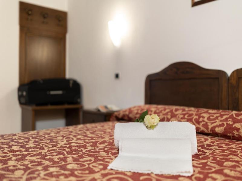 Hotel La Pace image