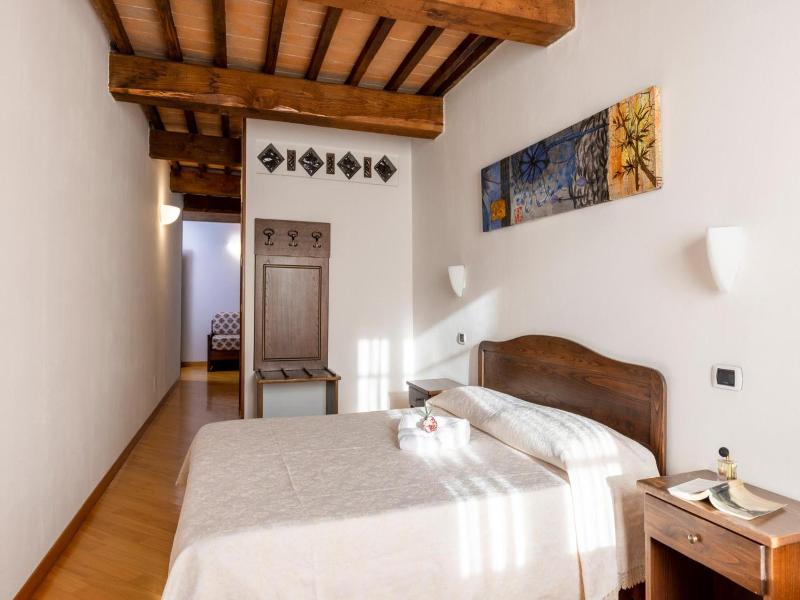 Hotel La Pace image