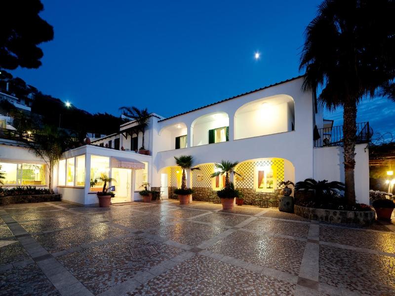 Hotel Villa Bianca image