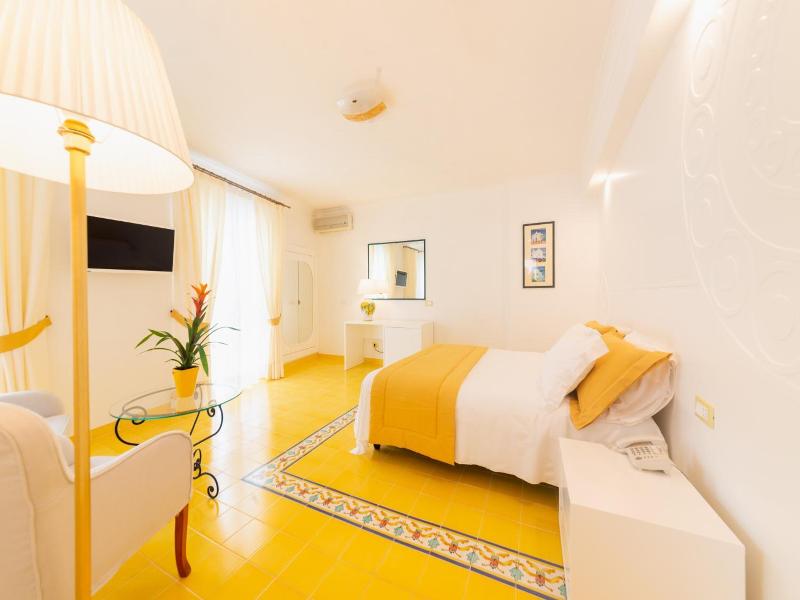 Hotel Villa Bianca image
