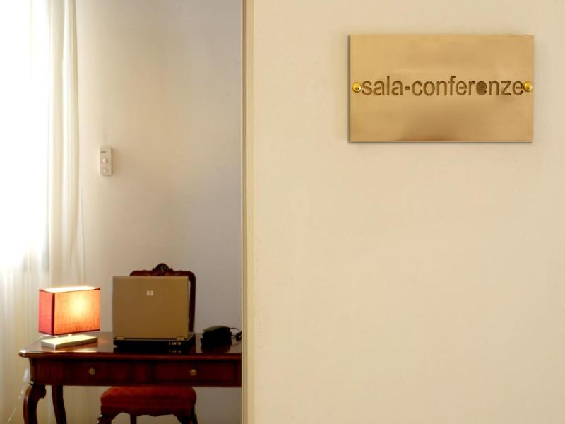 Hotel Vicoregio image