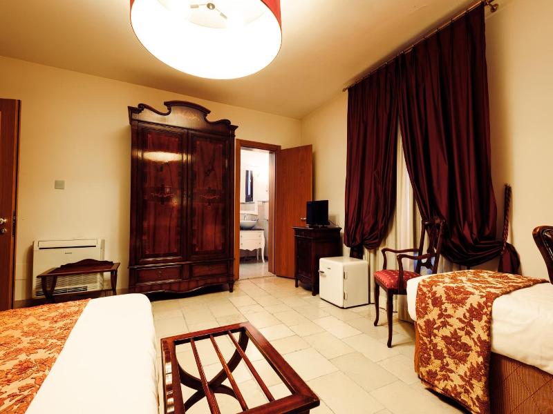 Hotel Vicoregio image