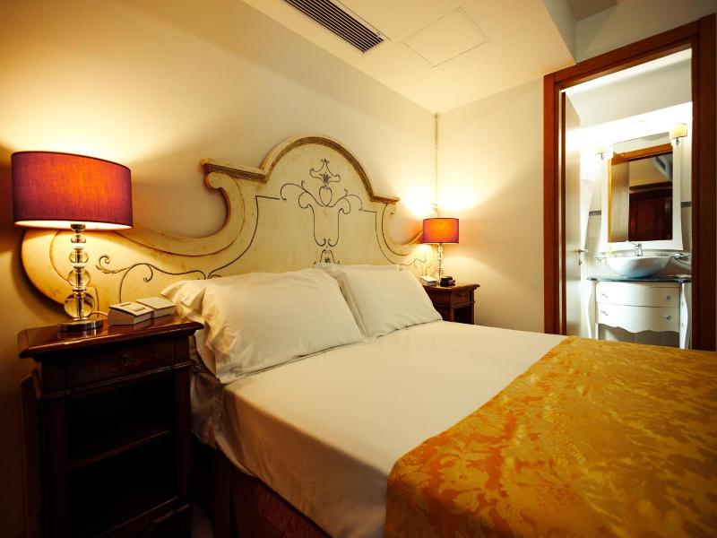 Hotel Vicoregio image
