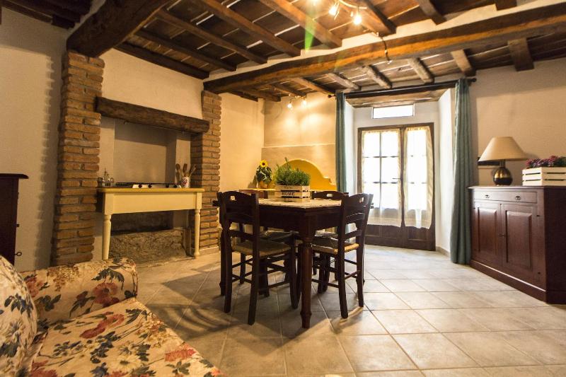 Le Dame Del Borgo image