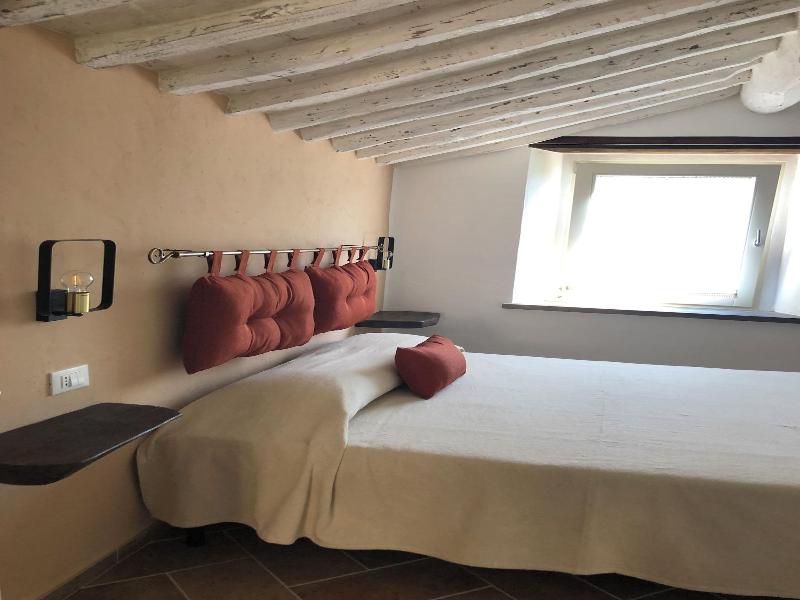 Le Dame Del Borgo image