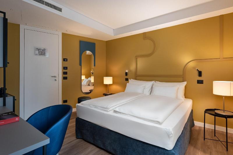 Ht Hotel Trieste image