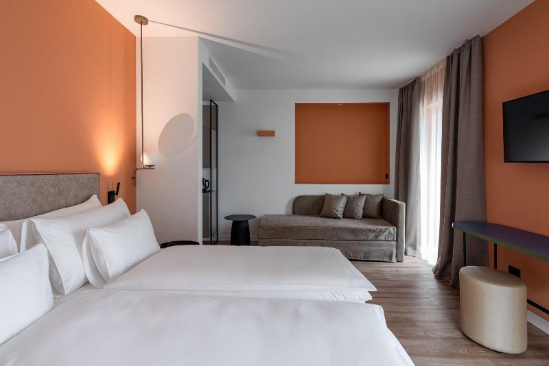 Ht Hotel Trieste image