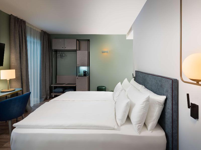 Ht Hotel Trieste image