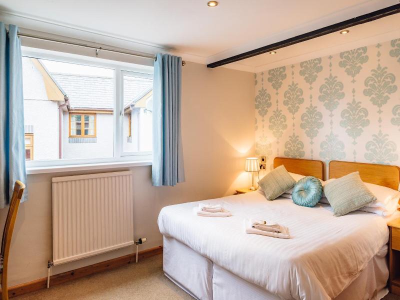 The Elan Hotel image
