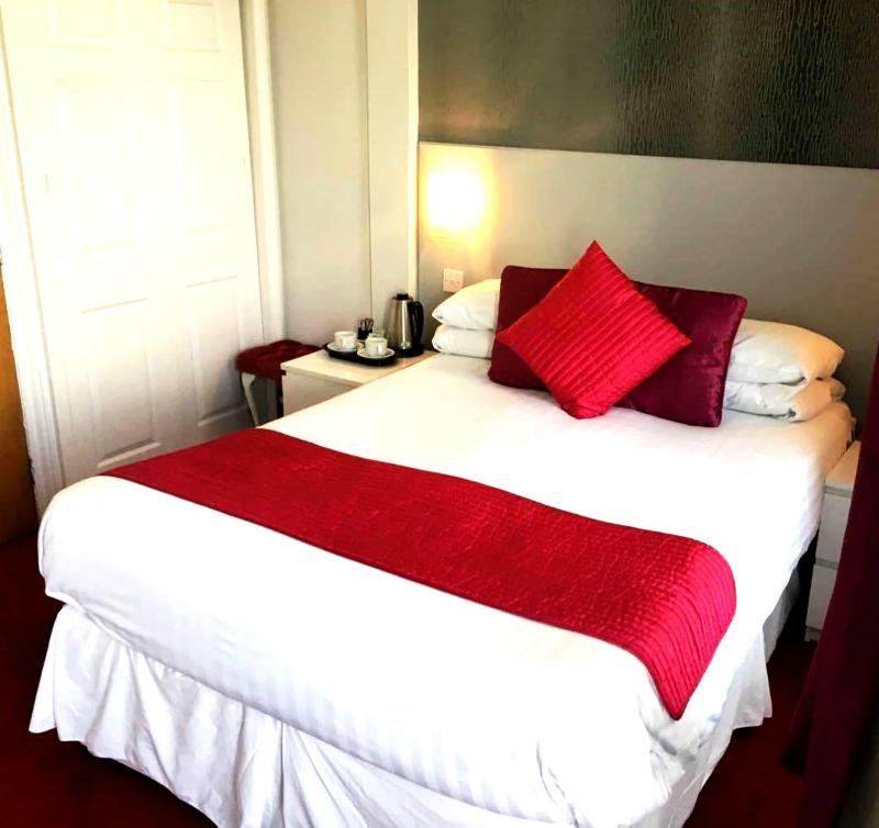 Harrow Lodge Hotel image