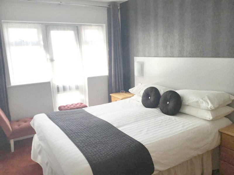 Harrow Lodge Hotel image