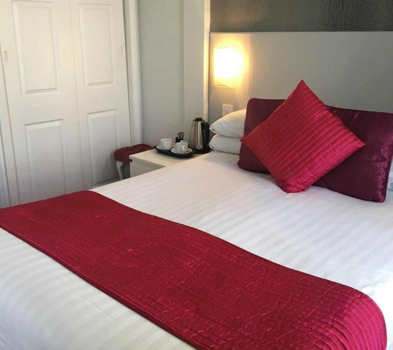 Harrow Lodge Hotel image