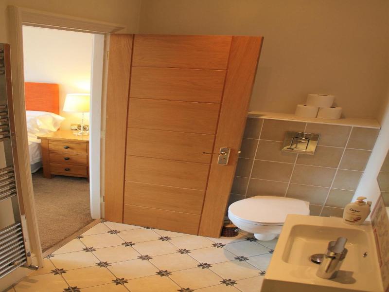 The Bentinck Hotel image