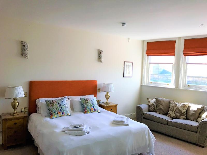 The Bentinck Hotel image