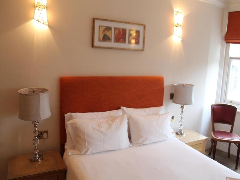 The Bentinck Hotel image