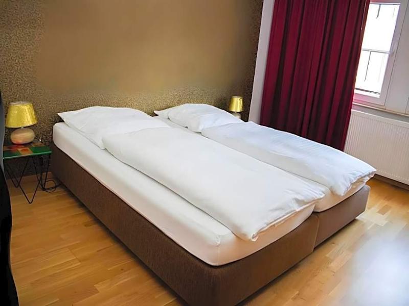 Hotel Stern image