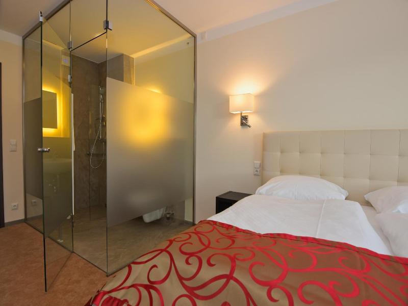 Hotel Am Kurpark image