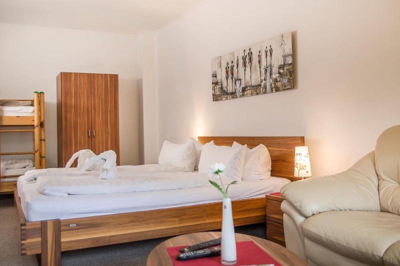 hotel garni kröger image