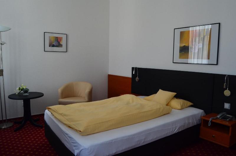 Hotel Schwert image