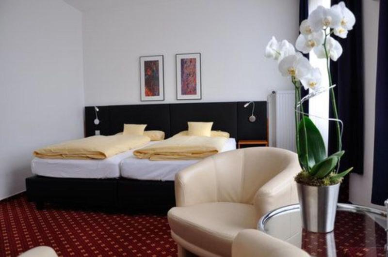Hotel Schwert image