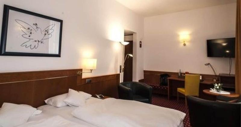 Hotel Schwert image