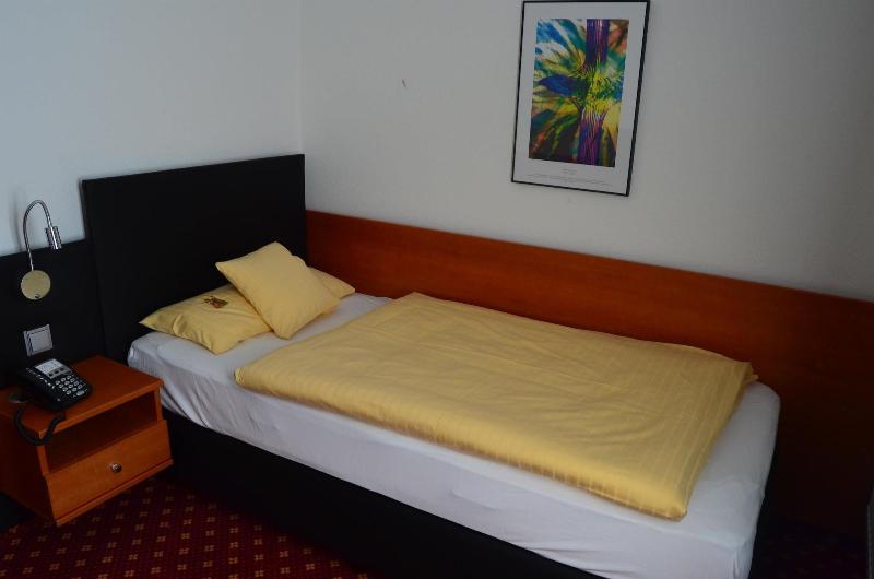 Hotel Schwert image