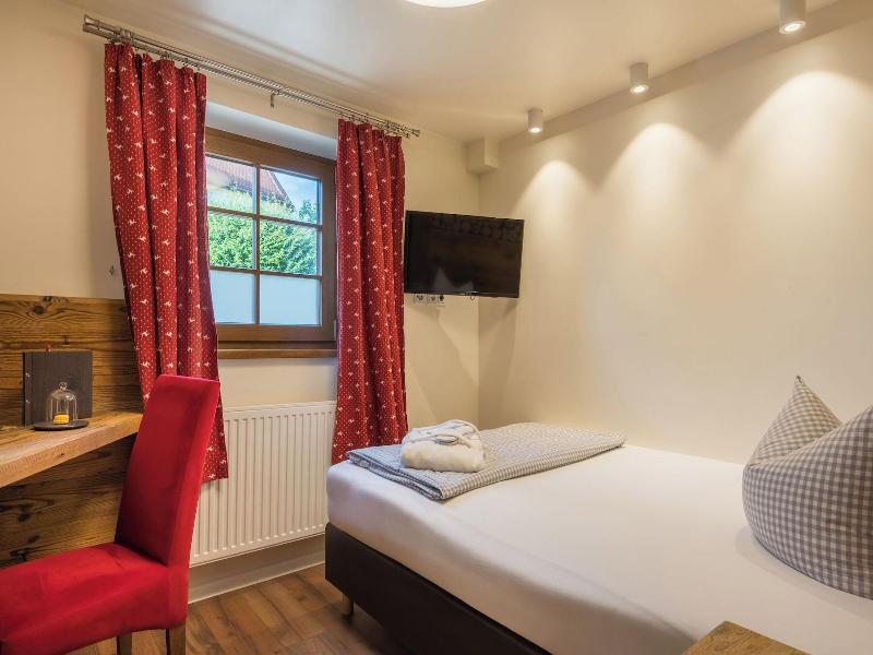 Landgasthof & Hotel beim Lipp image
