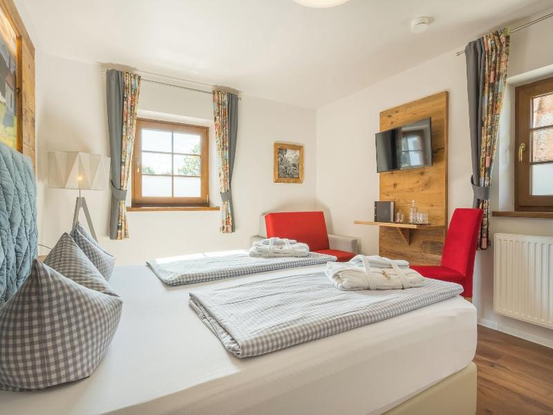 Landgasthof & Hotel beim Lipp image