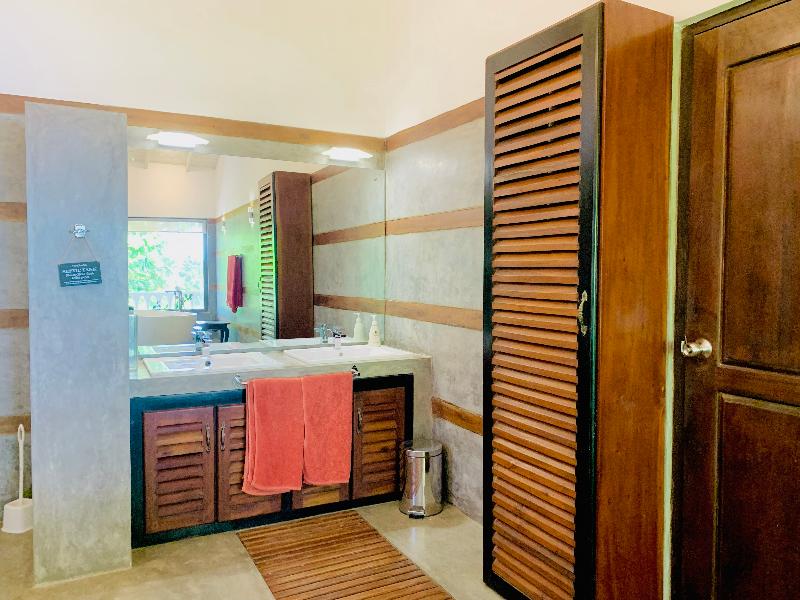 Suite Lanka image