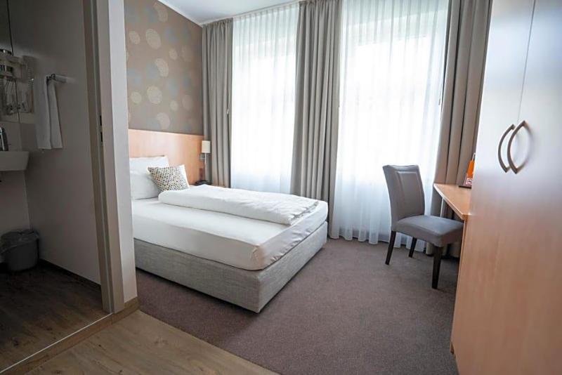 Hotel Stadt Lüdenscheid image