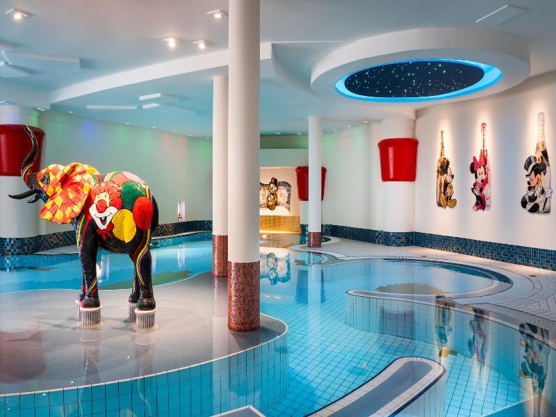Parkhotel Landau image