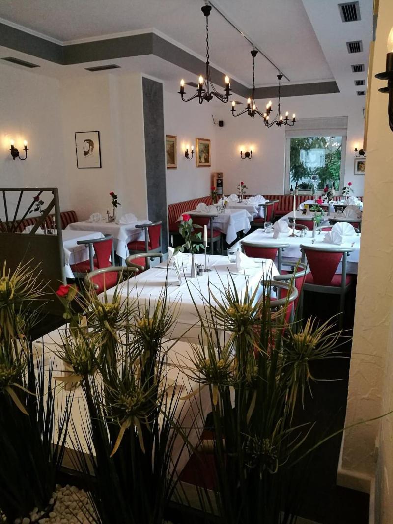 Hotel Restaurant Cala Luna image