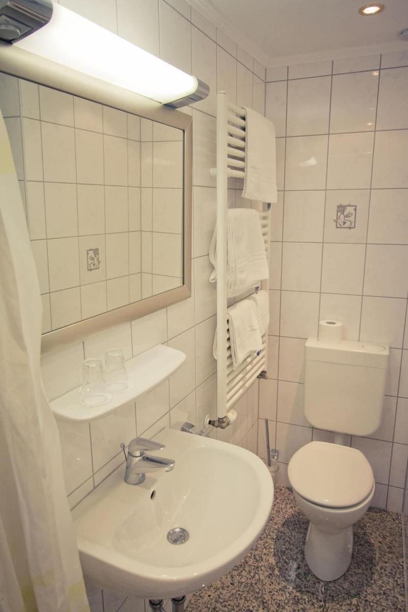 Hotel Weinhaus Weis image