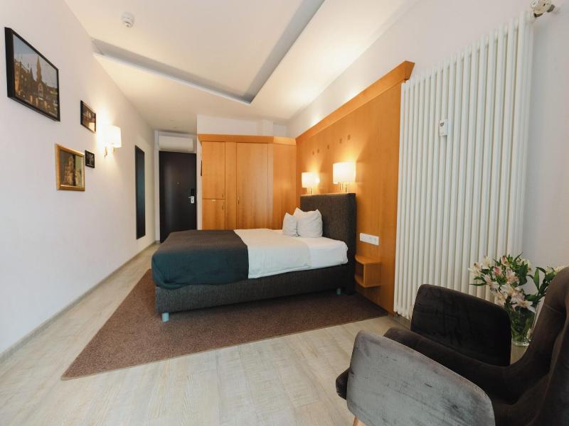 Hotel Kaiserhof image