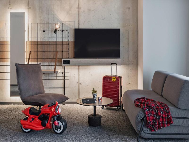 Moxy Munich Ostbahnhof image