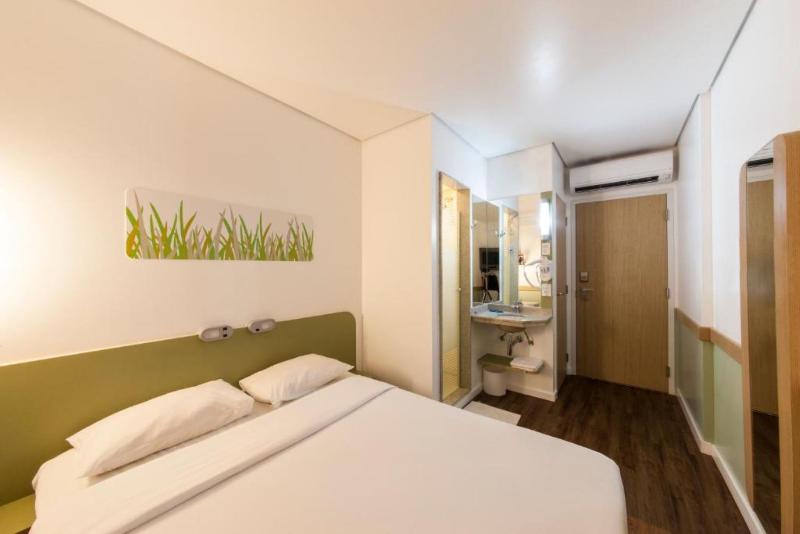 ibis budget Manaus image