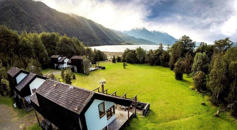 Cabañas Yelcho en la Patagonia — general view