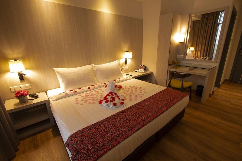 AZ Hotel & Serviced Apartments image