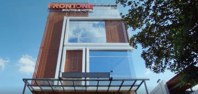 Front One Boutique Tugu Muda Semarang image