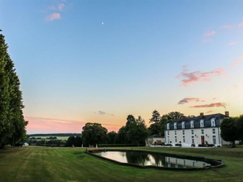 Domaine De Montchevreuil image