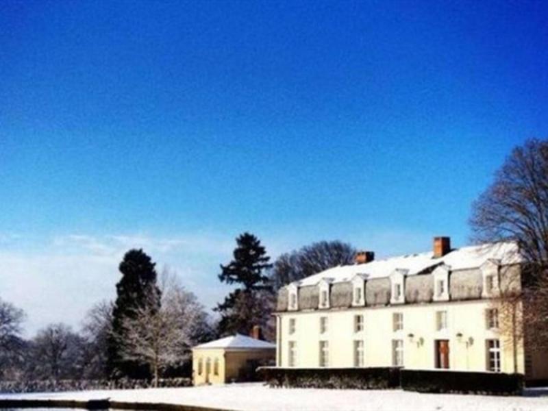 Domaine De Montchevreuil image