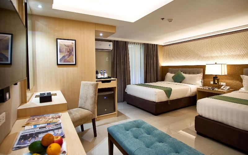 J7 Hotel Iloilo image