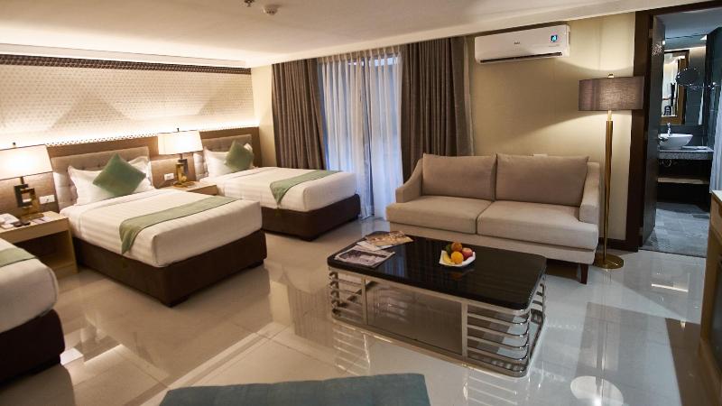 J7 Hotel Iloilo image