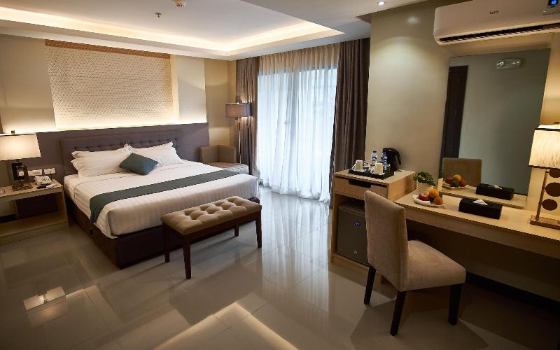J7 Hotel Iloilo image