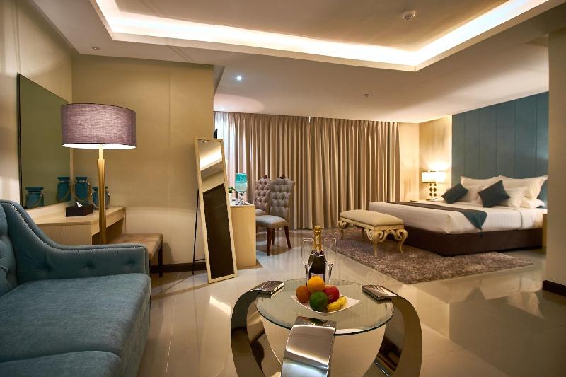 J7 Hotel Iloilo image