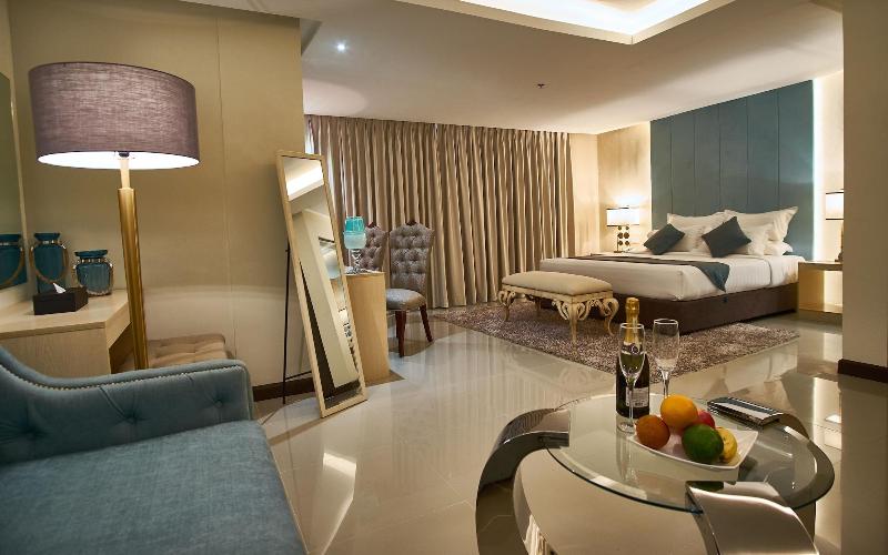 J7 Hotel Iloilo image