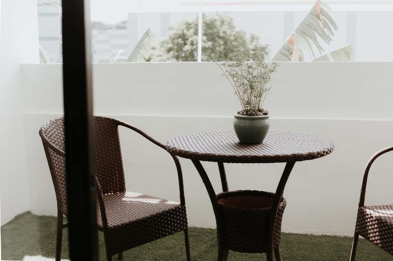 J7 Hotel Iloilo image